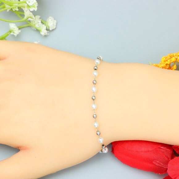 "Elegant & Trendy Bracelet, A Perfect Gift for Women, Thoughtful, EVCH1161 - Picture 6 of 8